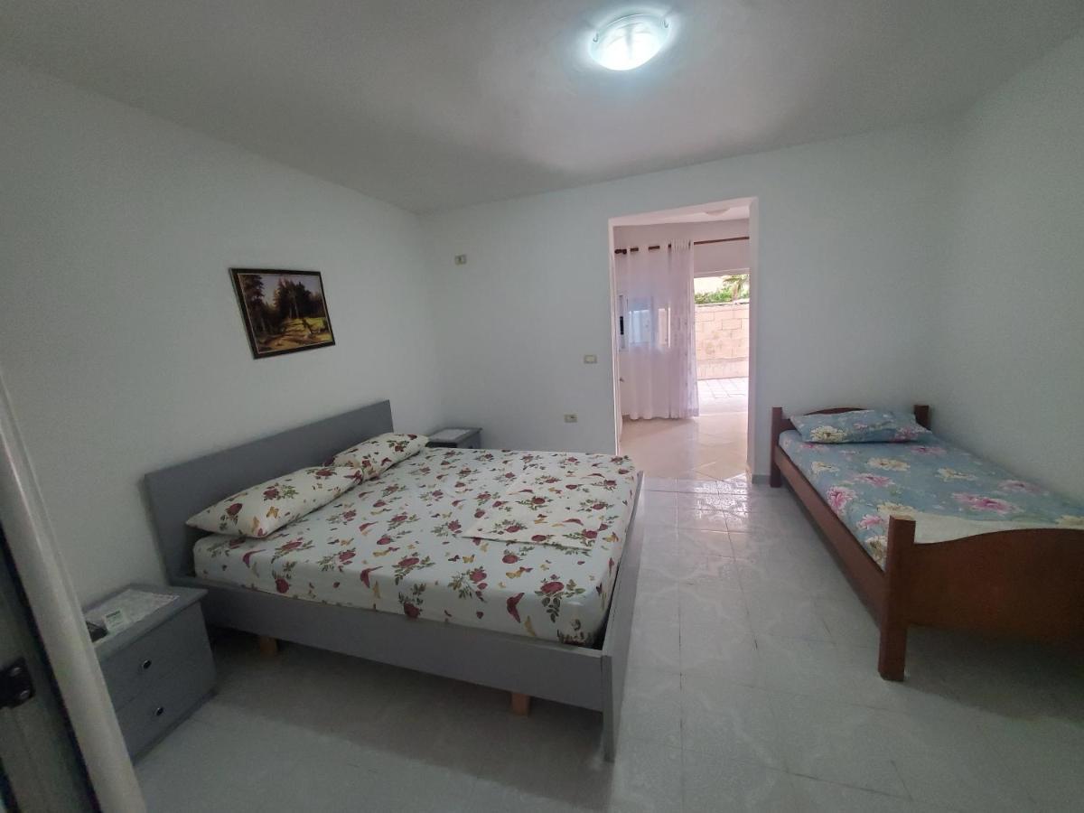 Guest House فلورا المظهر الخارجي الصورة