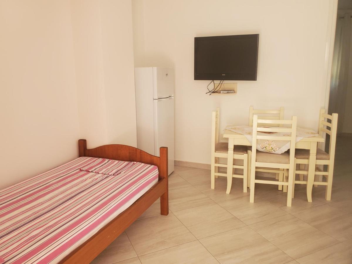 Guest House فلورا المظهر الخارجي الصورة