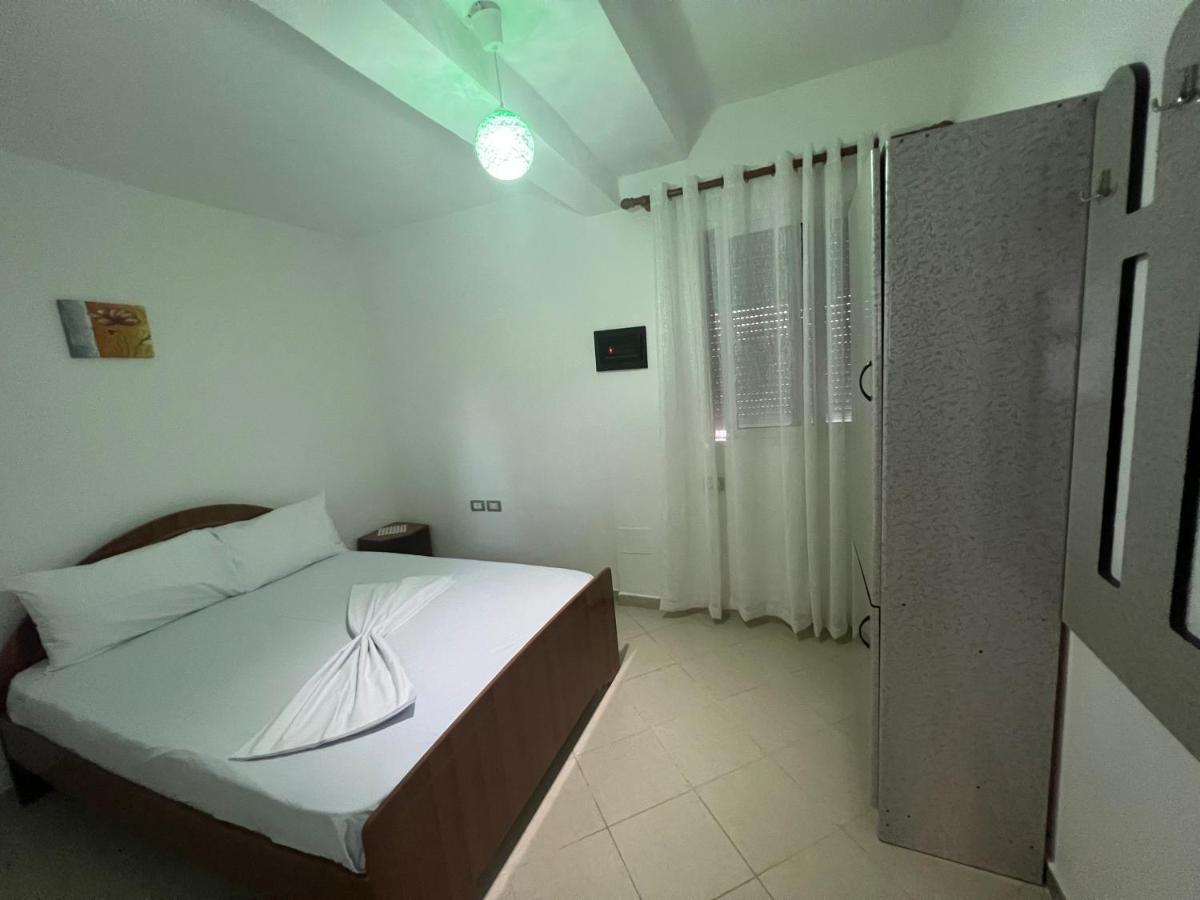 Guest House فلورا المظهر الخارجي الصورة